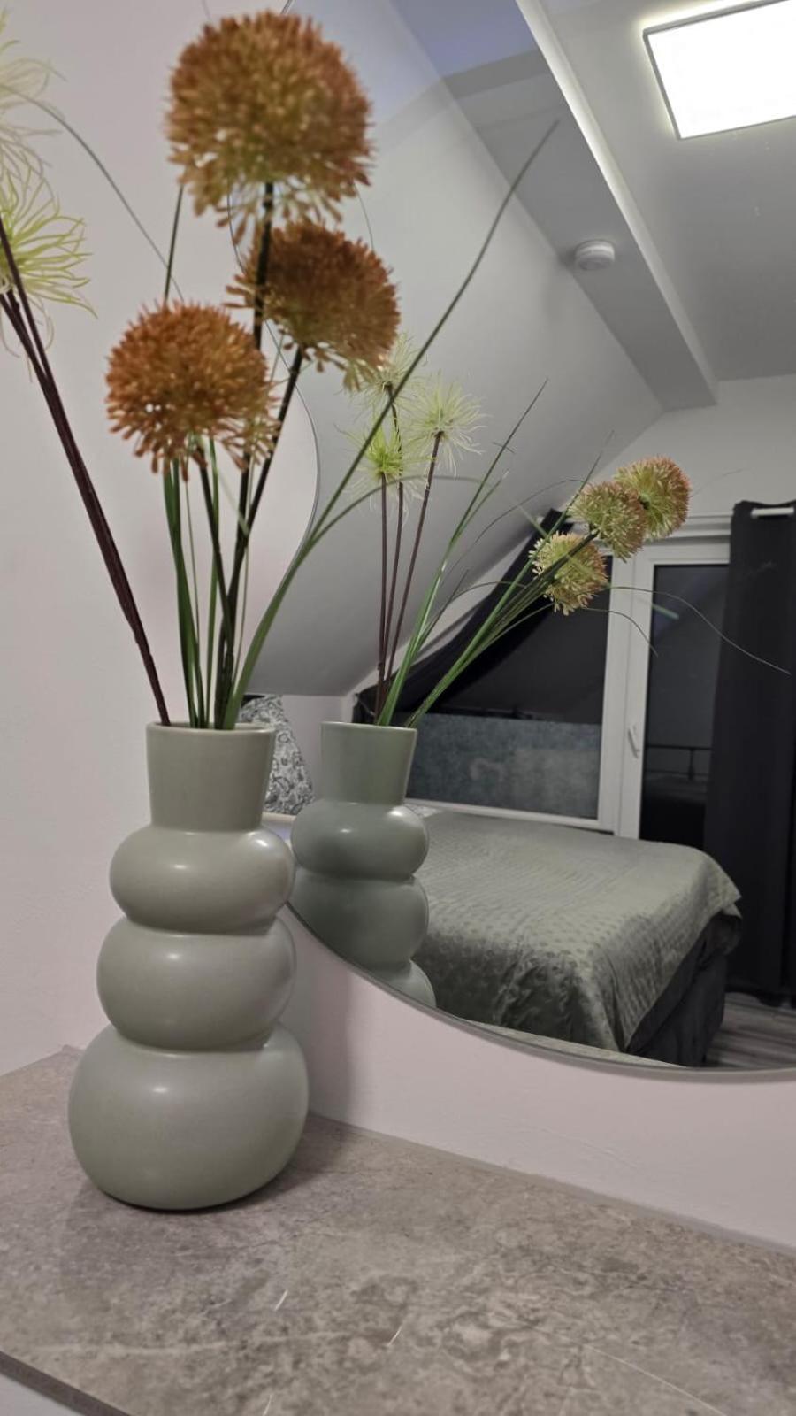 E+E Apartment Nah Am Centro โอเบอร์เฮาเซิน ภายนอก รูปภาพ